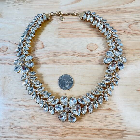 Talbots Chunky Statement Necklace Clear Rhinestone Flowers Gold Tone Holiday - Picture 3 of 10